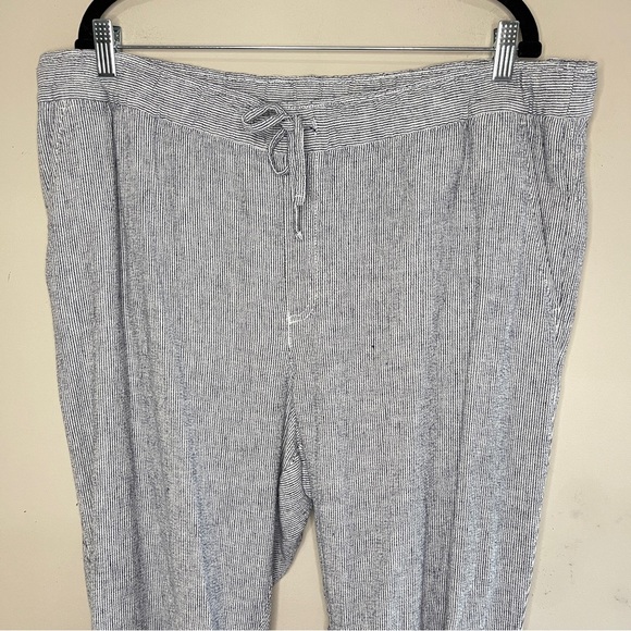 GAP Navy & White Pinstripe Relaxed Fit Pull-On Easy Pant, XL - Picture 2 of 10